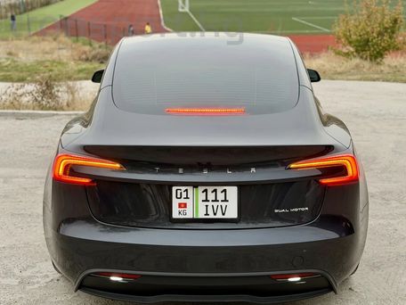 Tesla Model 3, 2025 — 照片 3