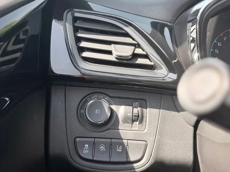 Chevrolet Spark, 2018 — 照片 8