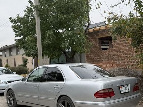 Mercedes-Benz E-Класс, 2002 — 照片 3