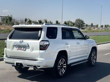 Toyota 4Runner, 2022 — сүрөт 19