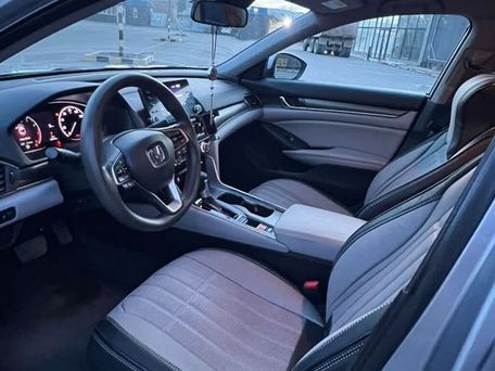 Honda Accord, 2020 — сүрөт 10