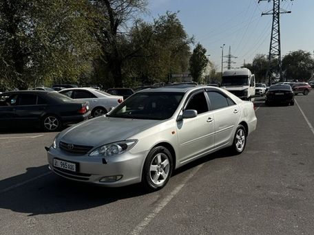 Toyota Camry, 2004 — 照片 1