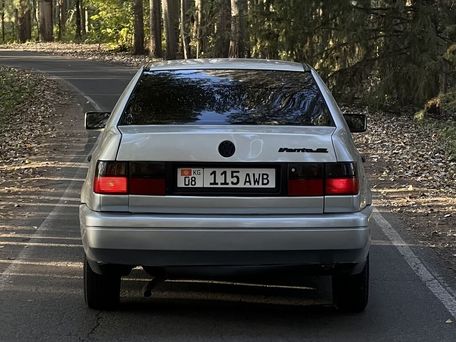 Volkswagen Vento, 1993 — 照片 2