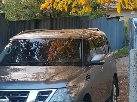 Nissan Patrol, 2010 — photo 1