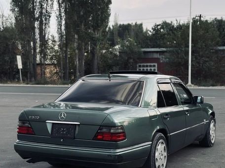 Mercedes-Benz E-Класс, 1994 — фото 4