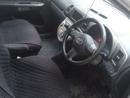 Toyota Wish, 2004 — photo 5