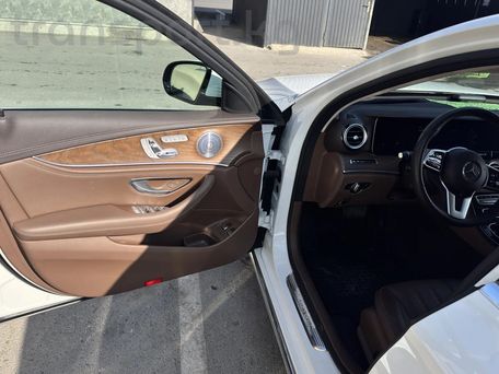 Mercedes-Benz E-Class, 2020 — photo 7