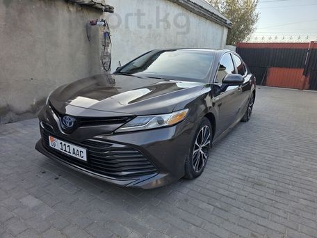 Toyota Camry, 2017 — 照片 1