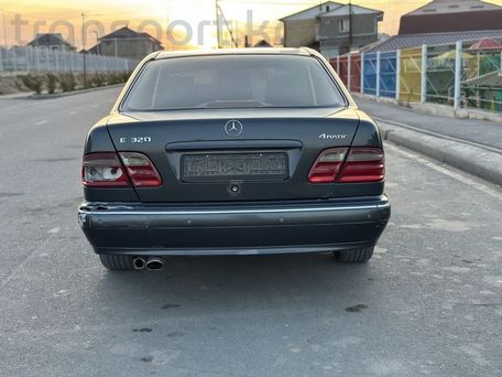 Mercedes-Benz E-Class, 2001 — photo 4