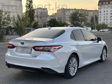 Toyota Camry, 2020 — фото 4