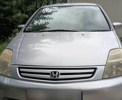 Honda Stream, 2001 — 照片 1