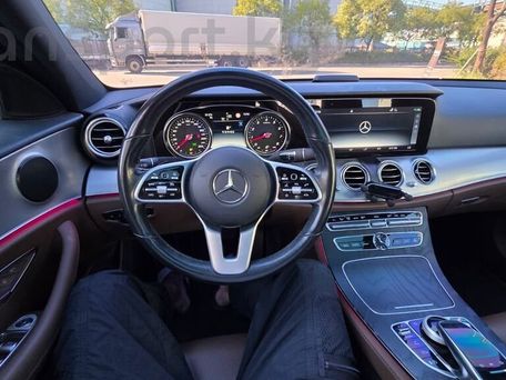 Mercedes-Benz E-Класс, 2020 — фото 18