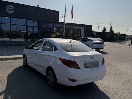Hyundai Solaris, 2013 — 照片 2