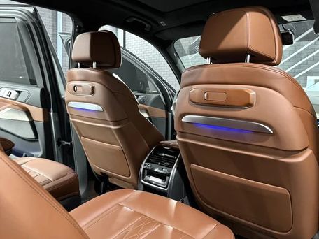 BMW X7, 2024 — photo 10