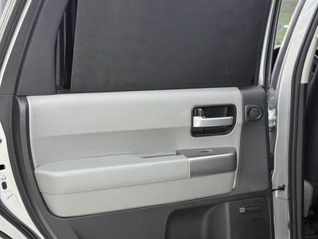Toyota Sequoia, 2018 — фото 11