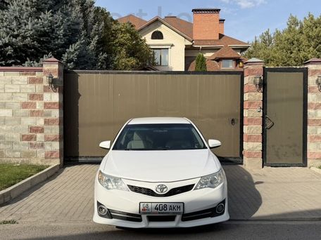Toyota Camry, 2014 — photo 1