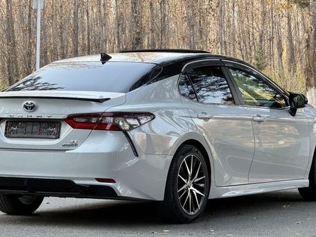 Toyota Camry, 2022 — photo 2