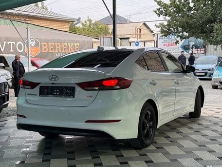 Hyundai Avante, 2017 — photo 3