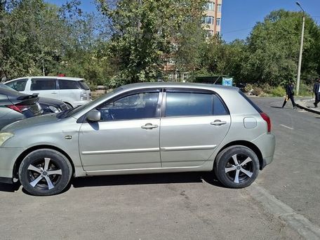 Toyota Corolla, 2005