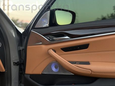 BMW 5 серии, 2022 — 照片 10