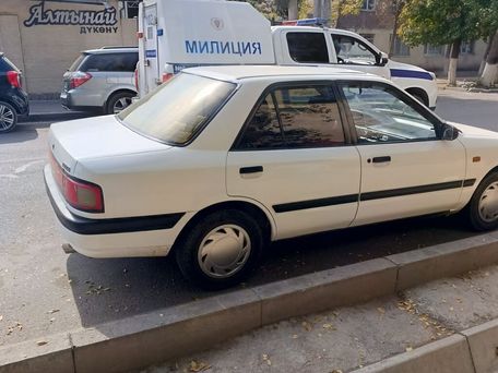 Mazda 323, 1989 — photo 2