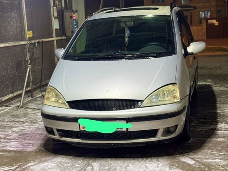 Ford Galaxy, 2000 — 照片 1