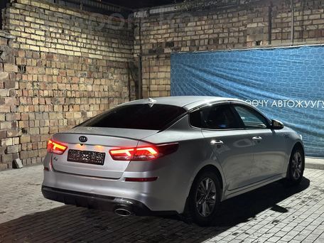 Kia K5, 2018 — photo 8