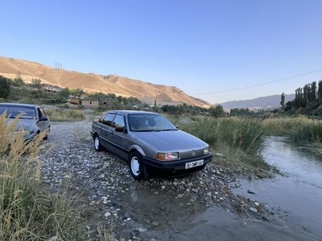 Volkswagen Passat, 1992