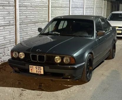 BMW 5 серии, 1992 — 照片 1