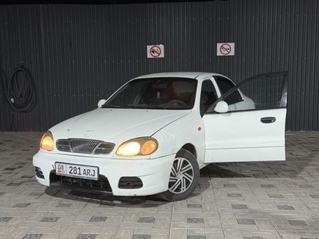Daewoo Lanos, 2000 — photo 1