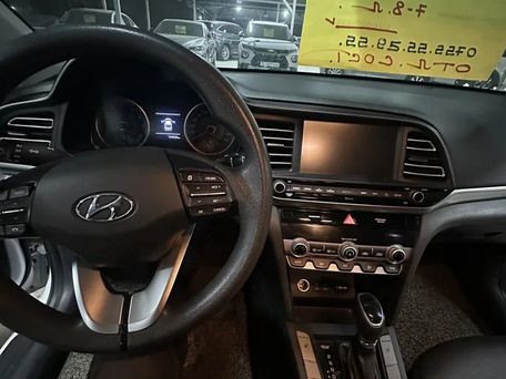 Hyundai Avante, 2019 — photo 7