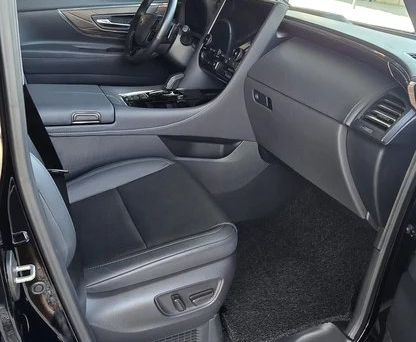 Toyota Alphard, 2023 — фото 1