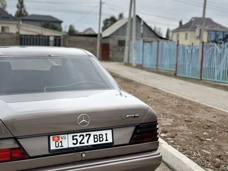 Mercedes-Benz W124, 1990 — фото 2