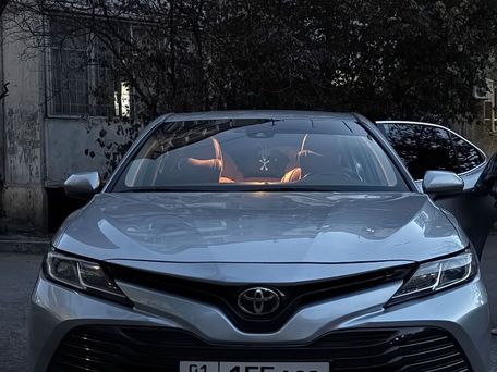 Toyota Camry, 2019 — фото 1