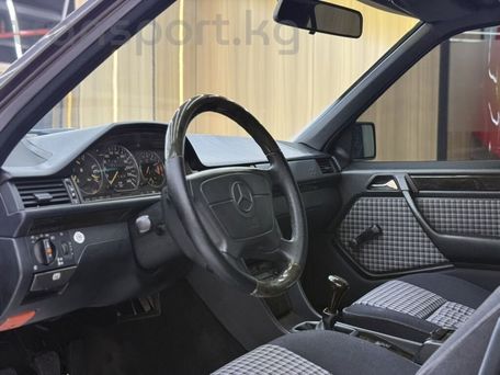 Mercedes-Benz W124, 1992 — сүрөт 7