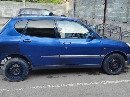 Daihatsu Sirion, 2001 — 照片 4