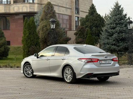 Toyota Camry, 2019 — photo 3