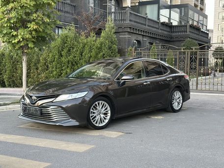 Toyota Camry, 2018 — фото 2