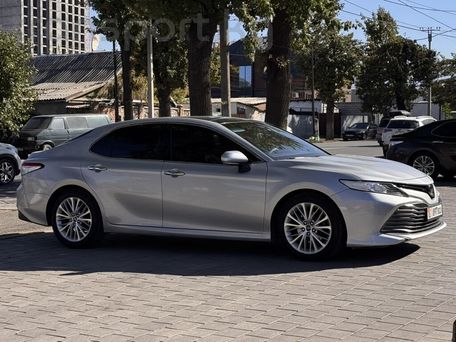 Toyota Camry, 2019 — 照片 4