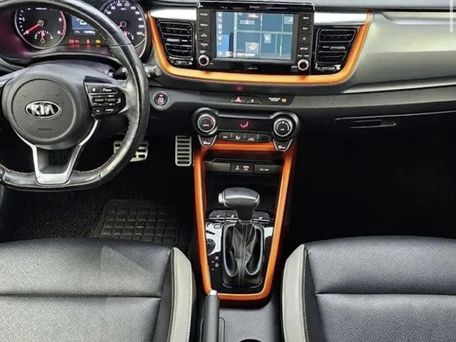 Kia Stonic, 2018 — 照片 4