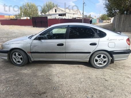 Toyota Avensis, 2002 — сүрөт 12