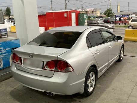 Honda Civic, 2005 — фото 1