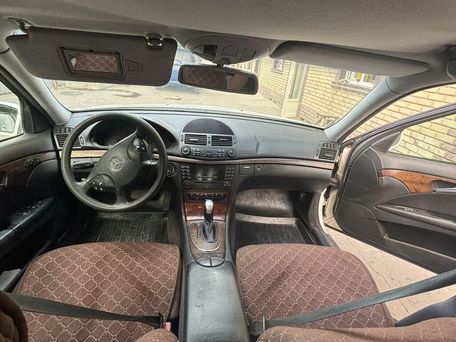 Mercedes-Benz E-Класс, 2003 — 照片 5