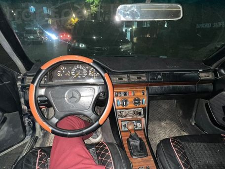 Mercedes-Benz W124, 1993 — photo 6