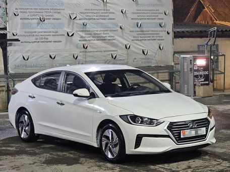 Hyundai Elantra, 2020 — photo 1