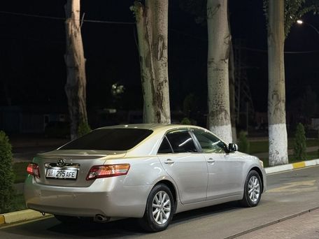 Toyota Camry, 2011 — 照片 5