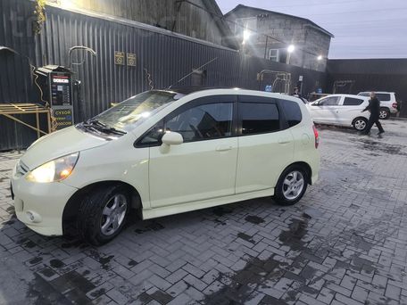 Honda Fit, 2003 — photo 5