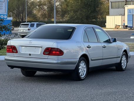 Mercedes-Benz E-Класс, 1996 — 照片 5