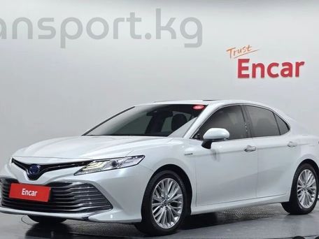 Toyota Camry, 2021 — сүрөт 1