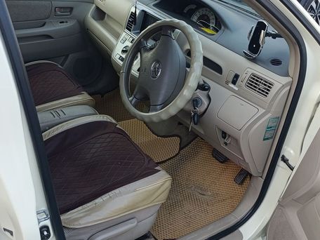Toyota Raum, 2003 — photo 13